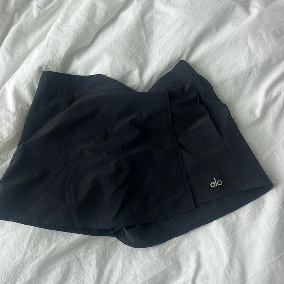 ALO Yoga Dresses & Skirts - Alo tennis skirt